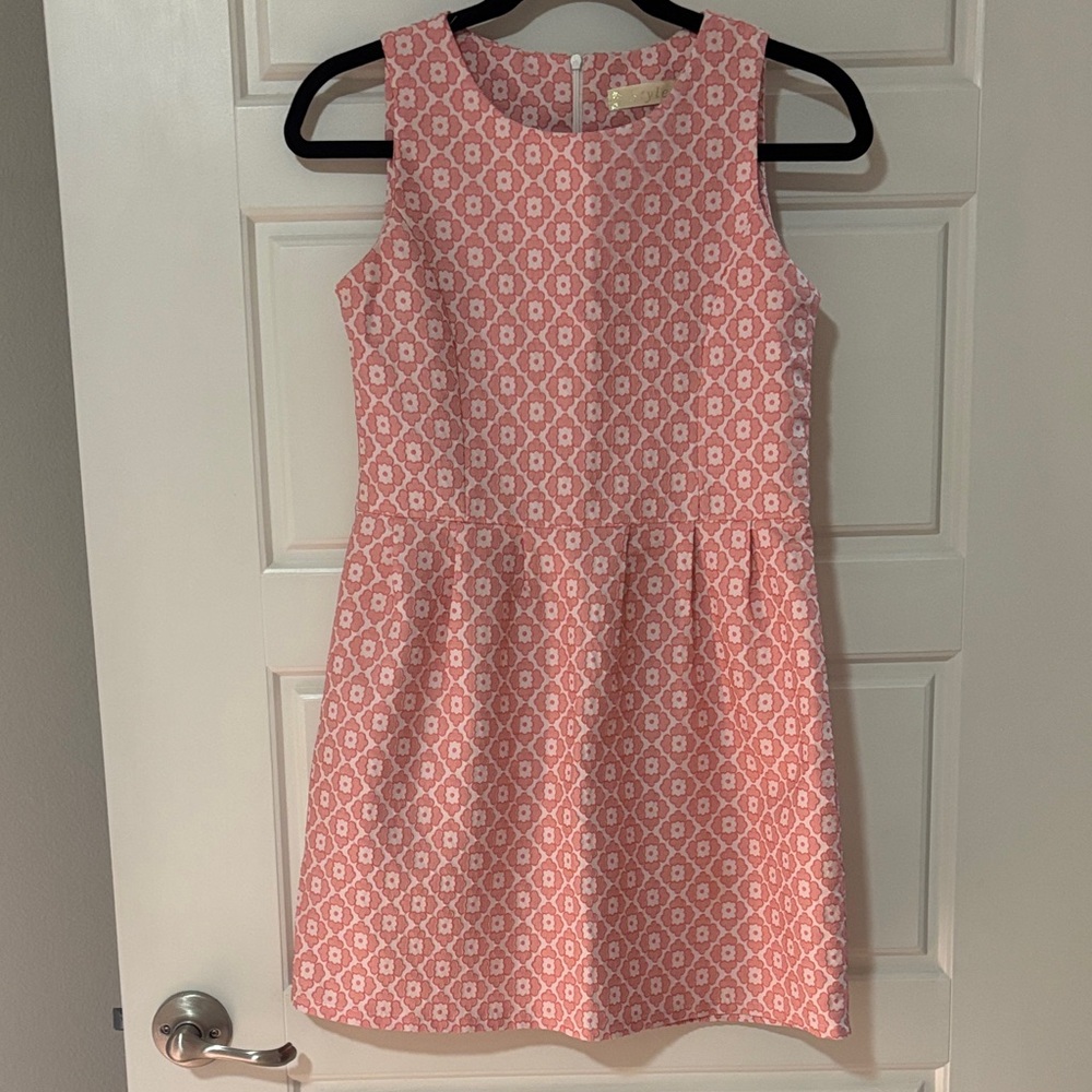 Pink Sleeveless Patterned Dress